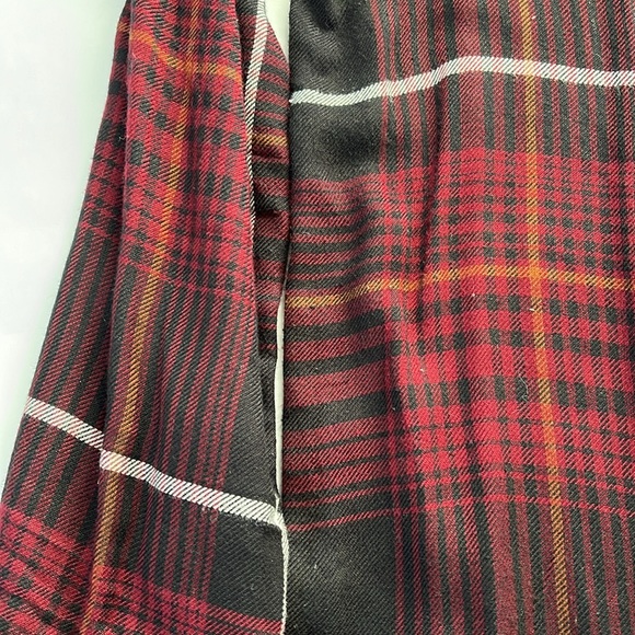 🎉 HOST PICK 🎉 Long Plaid Button Up from Dex - Picture 6 of 9